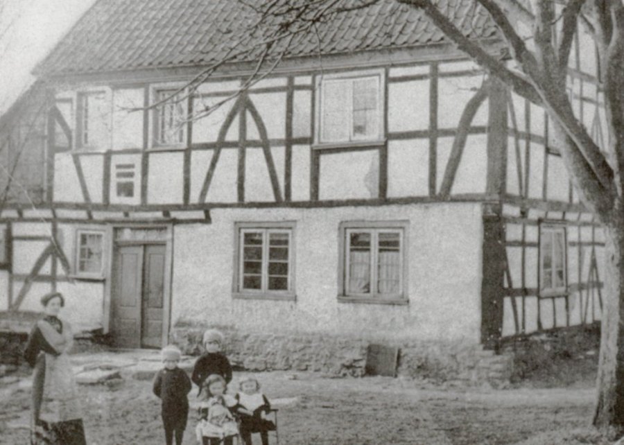 Drabenderhöhe, Spitzenburg an der heutigen Alten Kölner Strasse, vor 1914