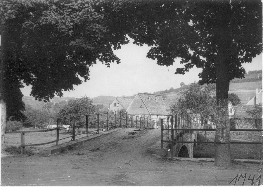 Nr. 1741 Brücke über die Wiehl bei Weiershagen, um 1930